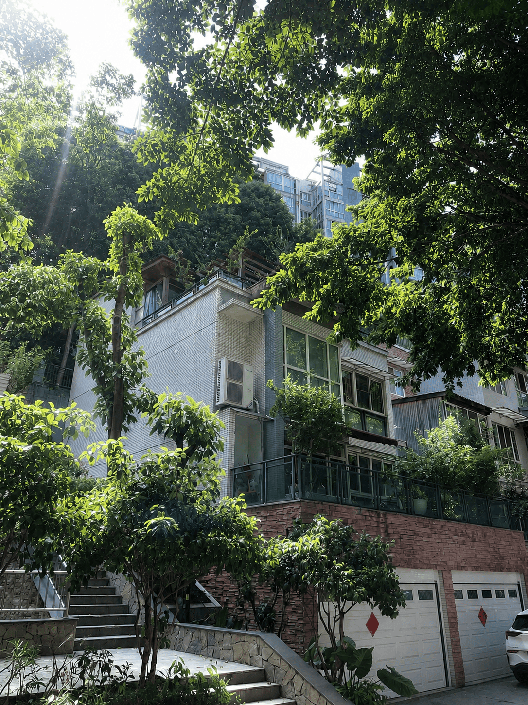 郴州岛居岁月从容升级：小小岛老别墅加装蒂升悦行款电梯